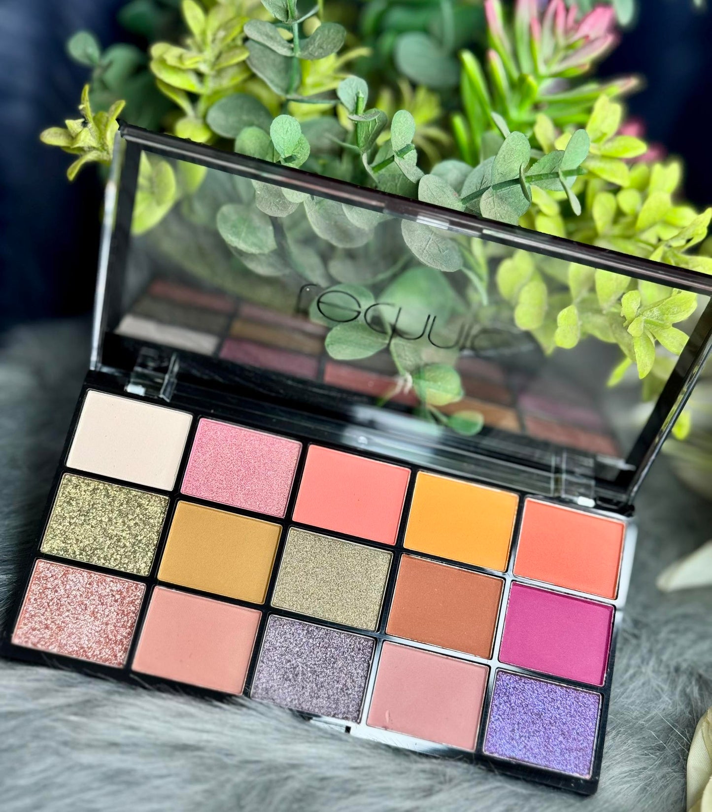 Technic Eyeshadow Palatte