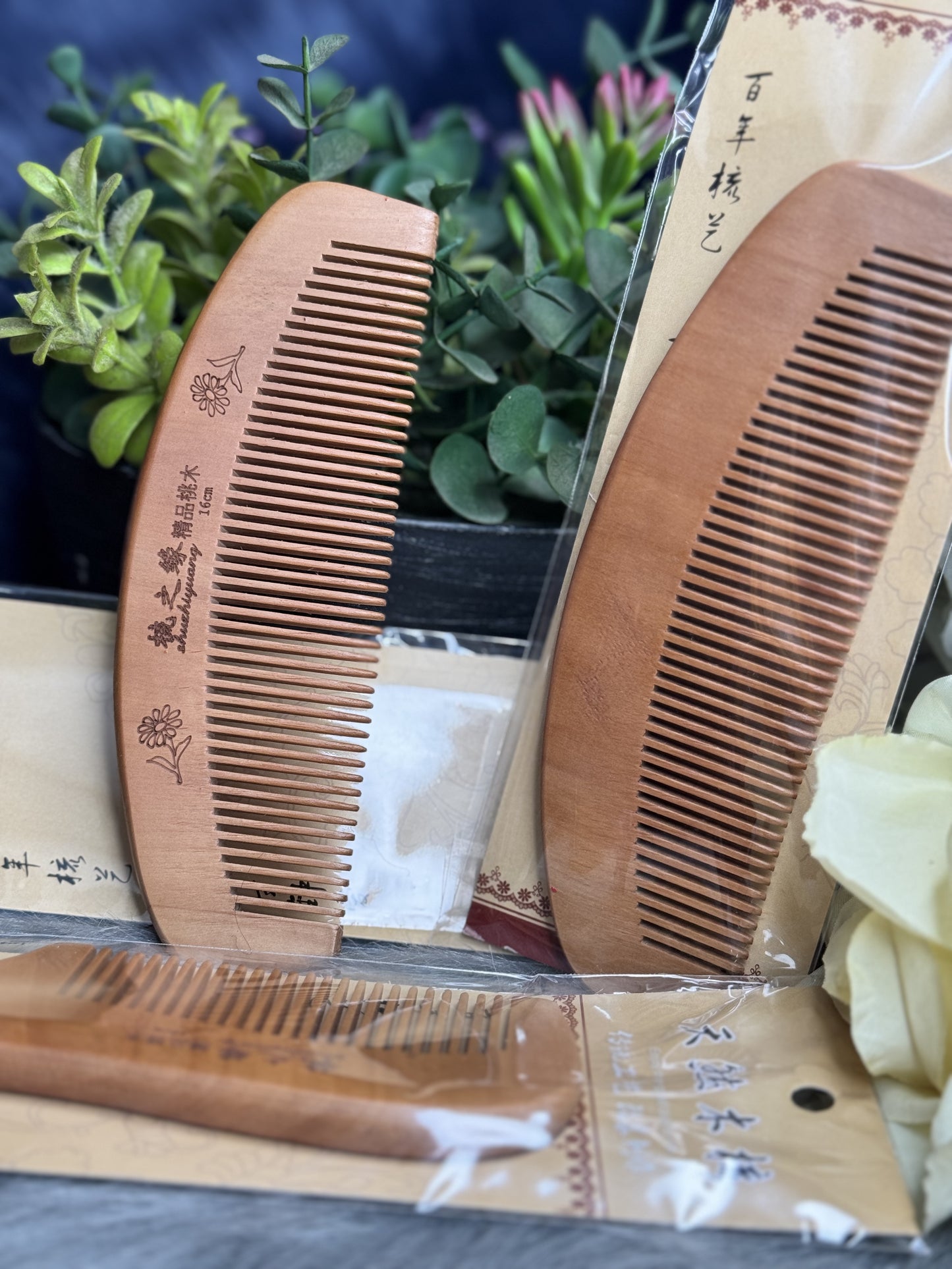 Wooden Comb for Gentle Hair Detangling - EcoHair