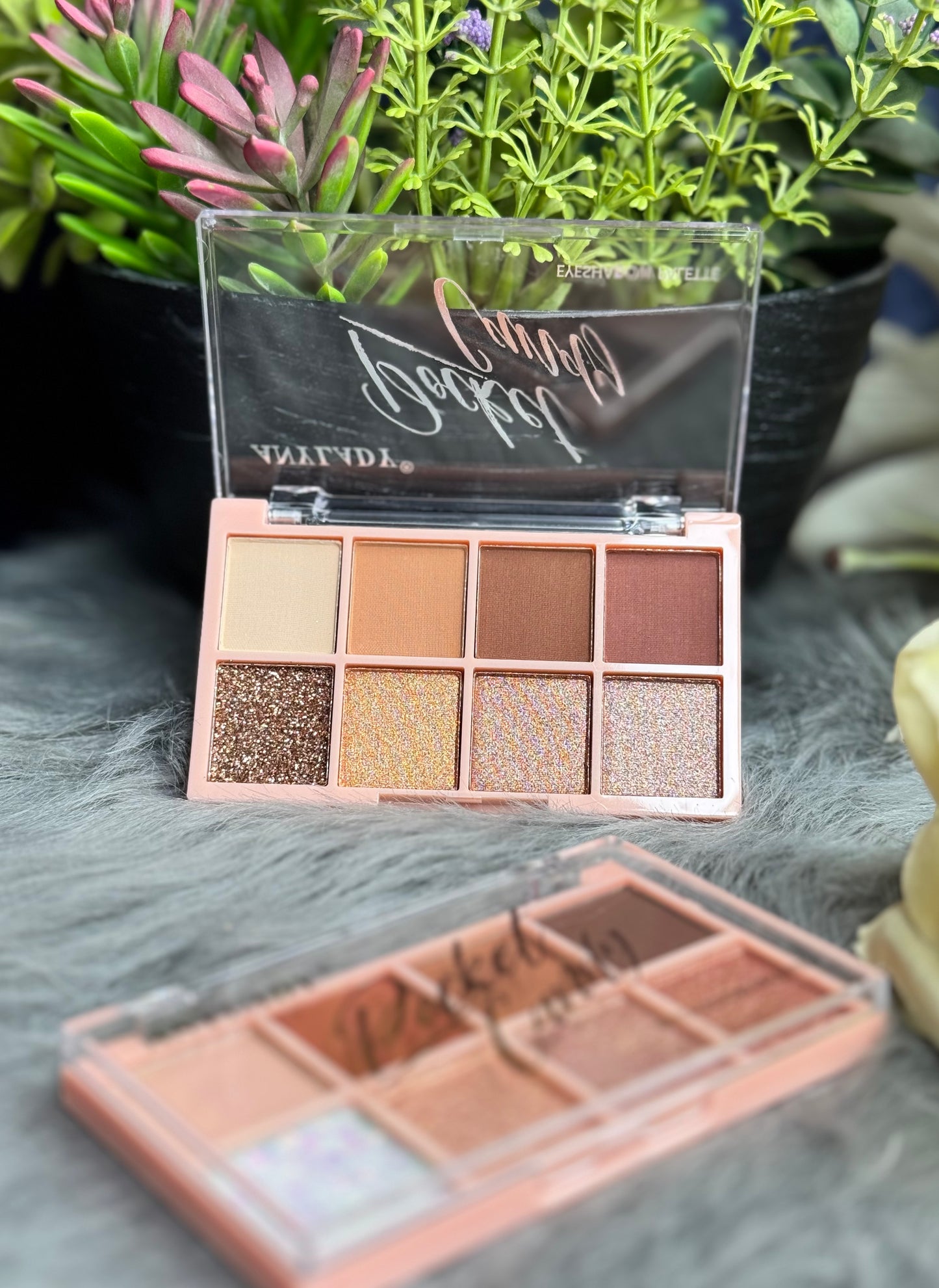 8-Color Mini Eyeshadow Palette | Neutral Shades | ANYLADY