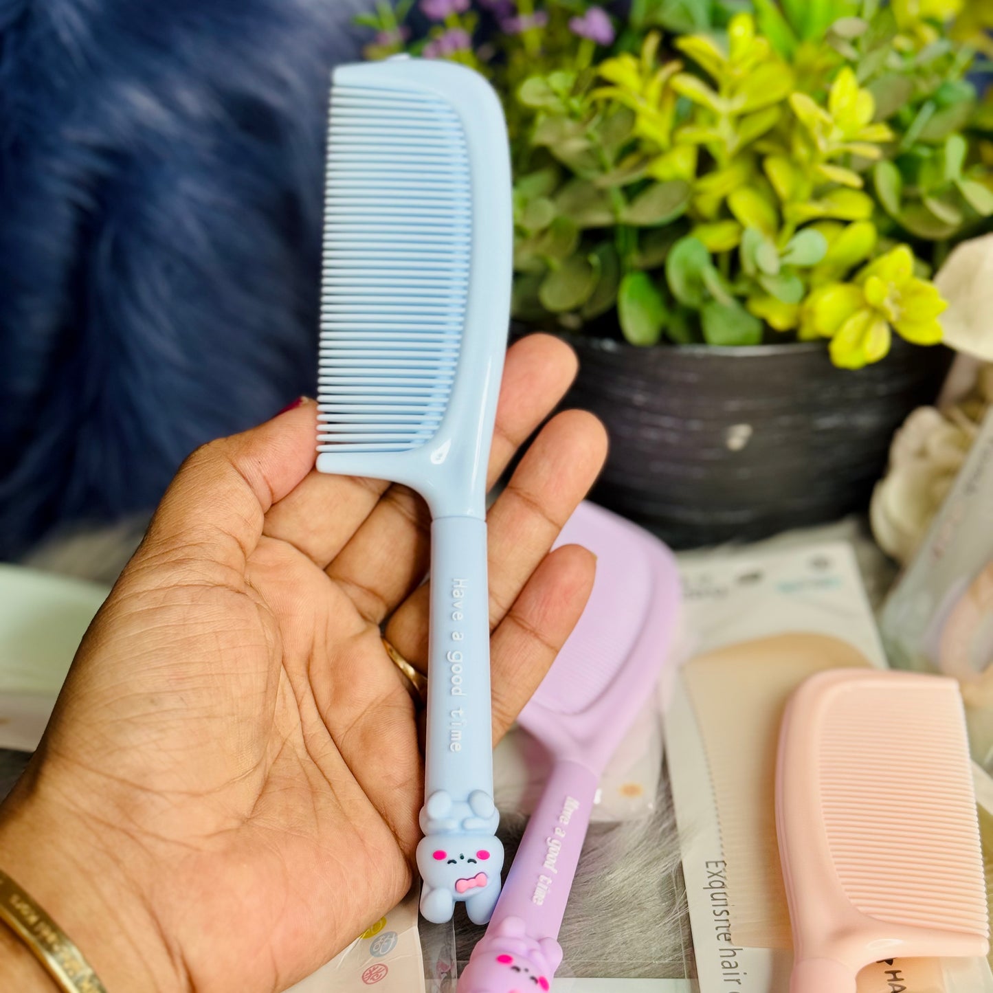 Hair Brush for Smooth and Healthy Hair - BeautyGroom