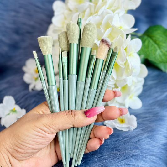 Maange 13pcs brush Set With Free Bag