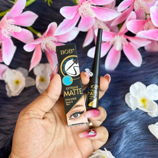 BOB Extreme Matte Liquid Eyeliner
